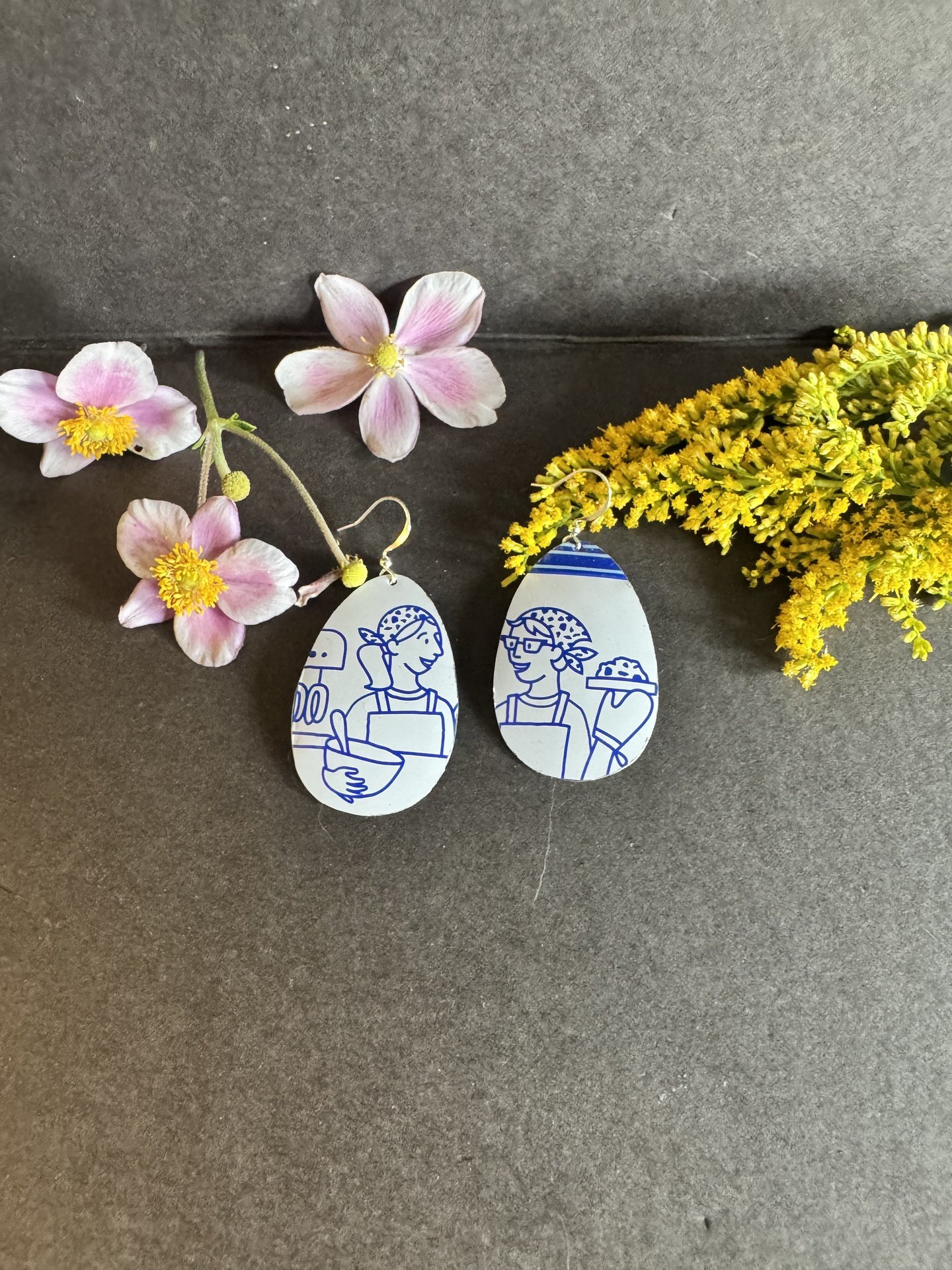 Baking Buddies Levain Tin Earrings