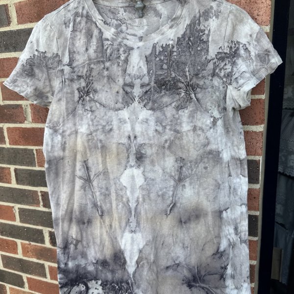Universal Thread XS Ecoprinted T-Shirt